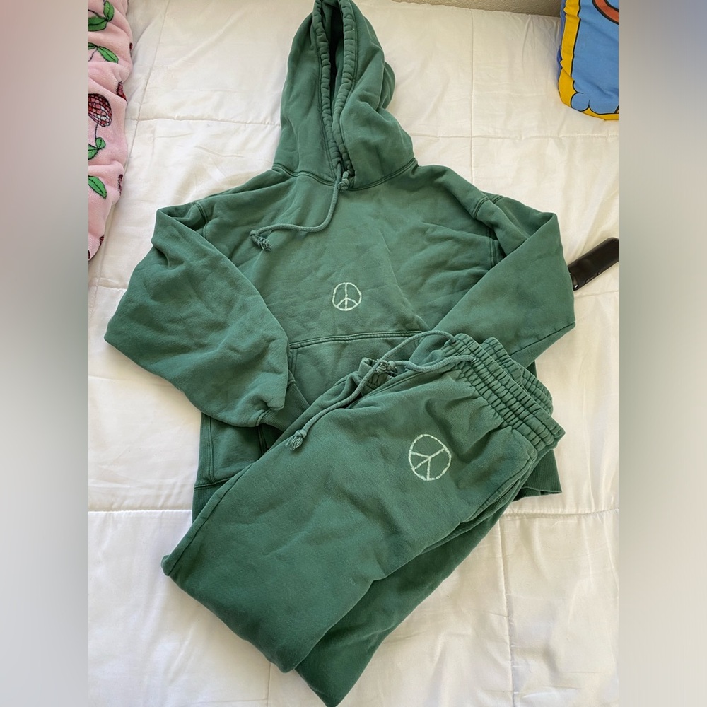 TNA cozy fleece set